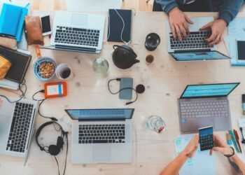 Top 5 Tech Gadgets 2024